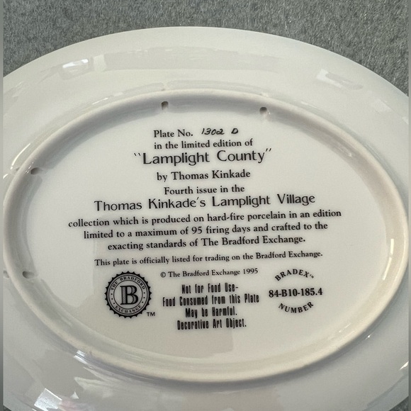 Thomas Kinkade Lamplight county. TK Lamplight village collection - Picture 2 of 6